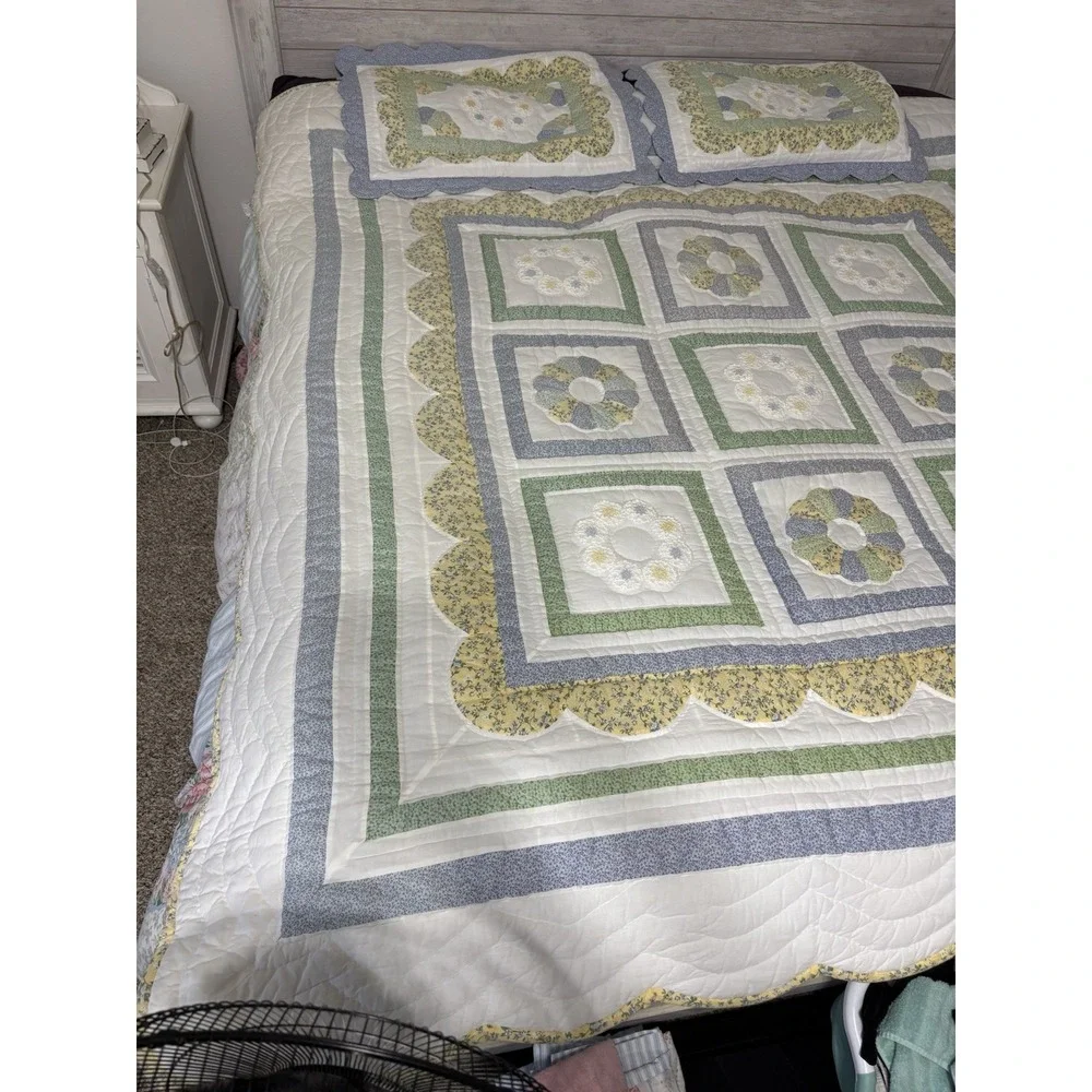 Vintage Peking Handicraft Quilt Doily Floral Cotton Pastels Cottagecore 80